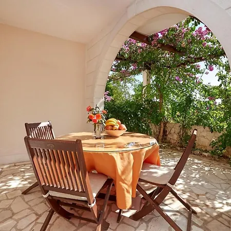 With A Parking Space Mavarstica, Ciovo - 17821 Apartment Trogir